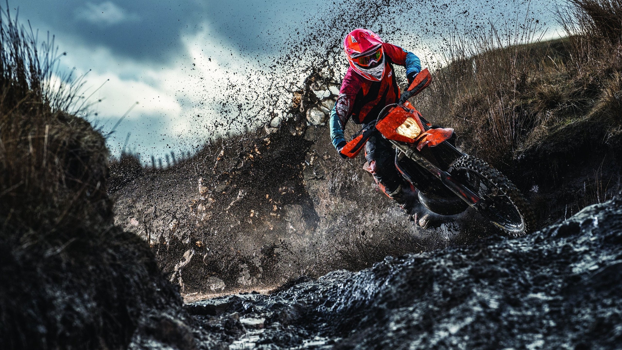 战术分析：每场比赛的关键战术布局揭秘，球赛战术分析