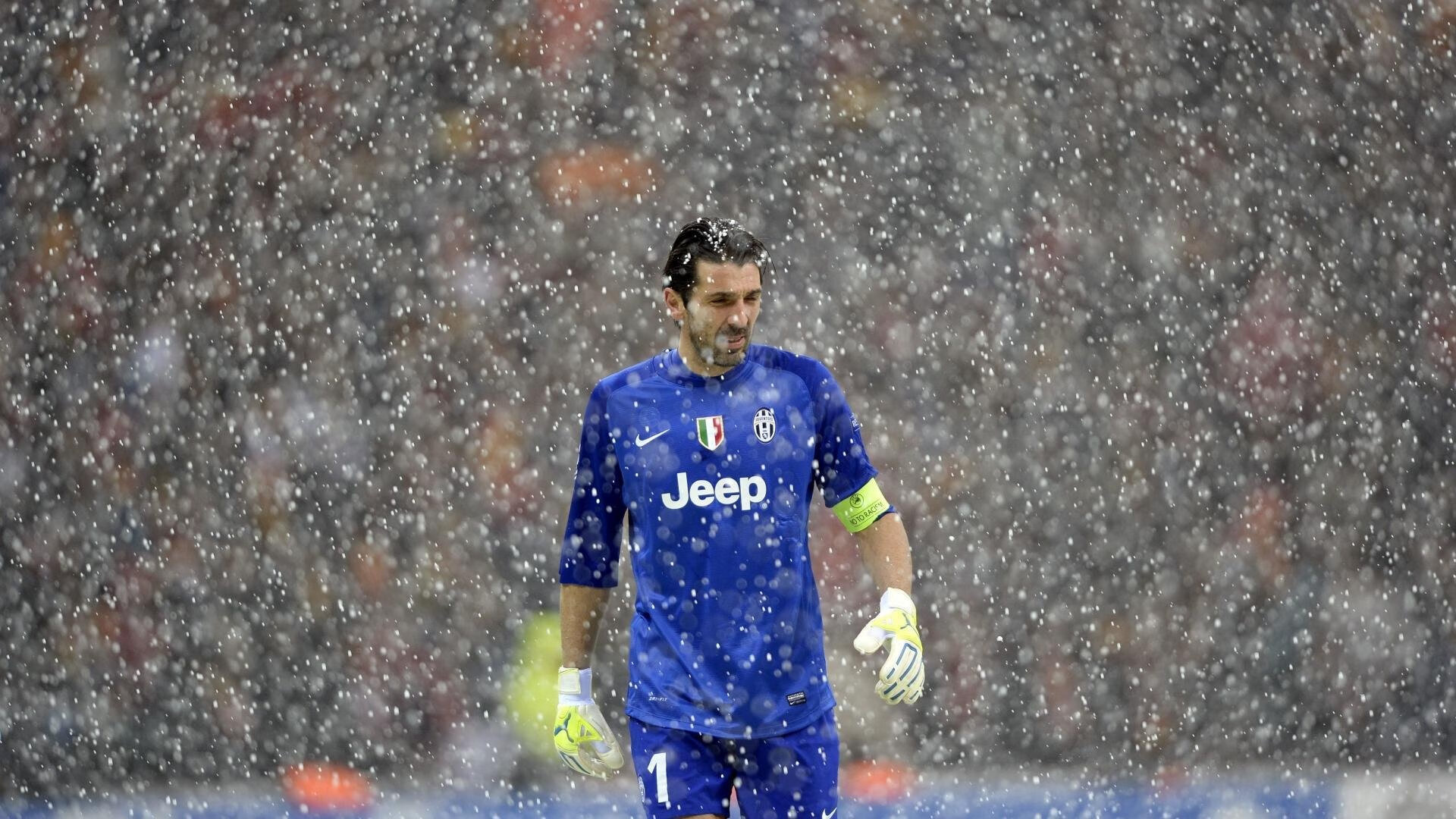 足球狂欢节：从看台到街头，连续3天激情不断，足球狂欢v2.0